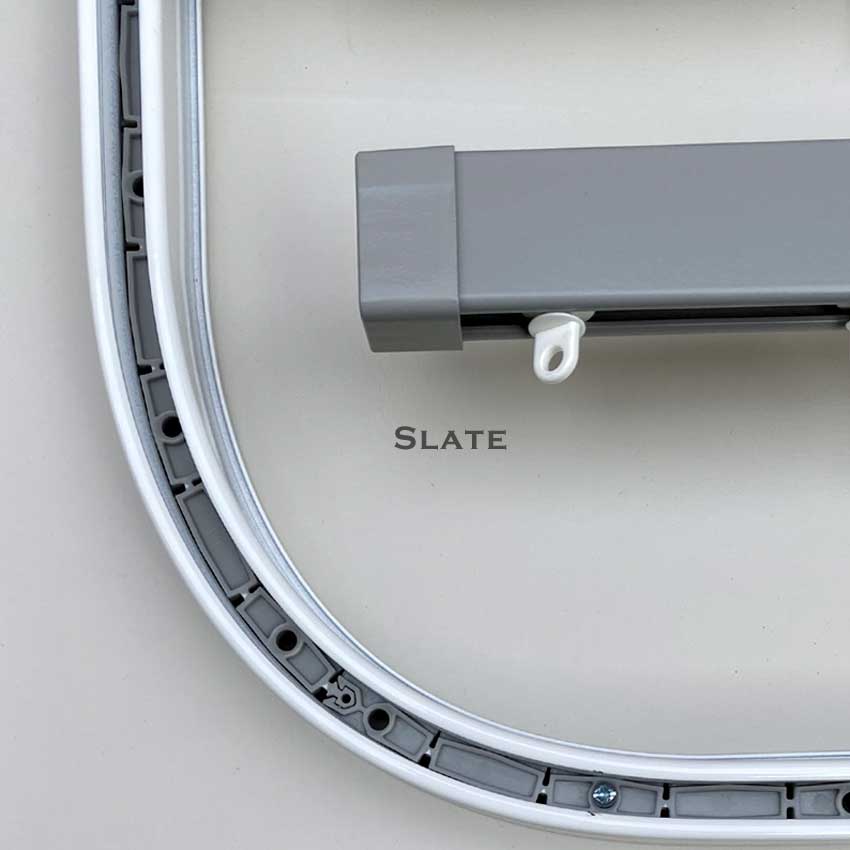 Bendable curtain track for bay windows