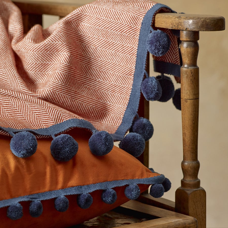 Pom Pom Trim