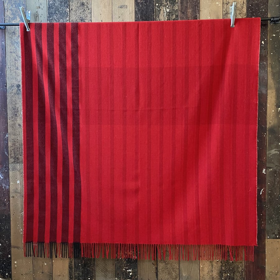Loom Woven Single Blanket - Scarlet