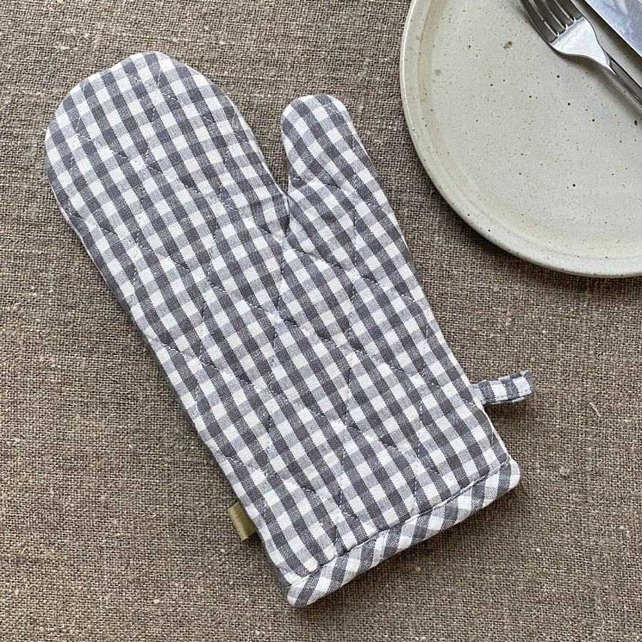 Gingham Oven Glove
