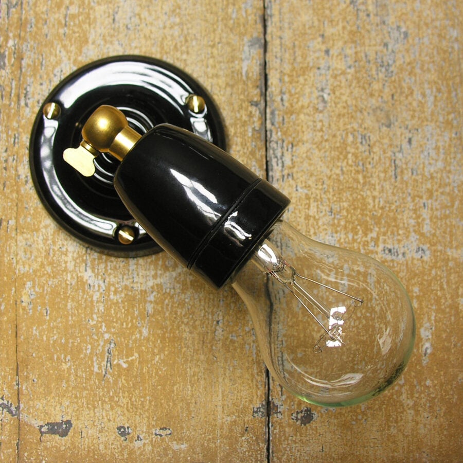 Adjustable Ceramic Wall Light: Black