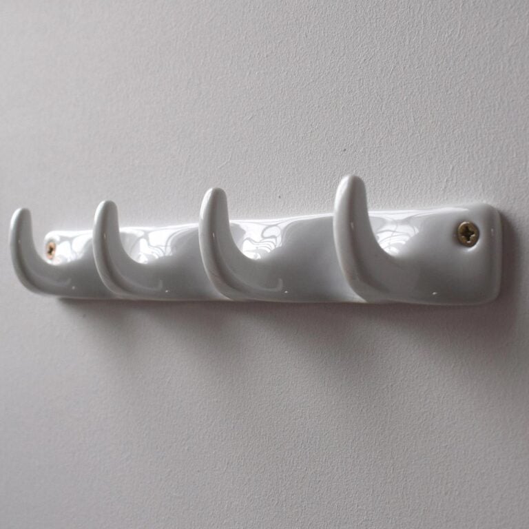 White Ceramic Bathroom Hook Quadruple - Image 2