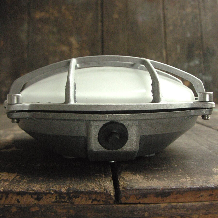 Round Bulkhead Light