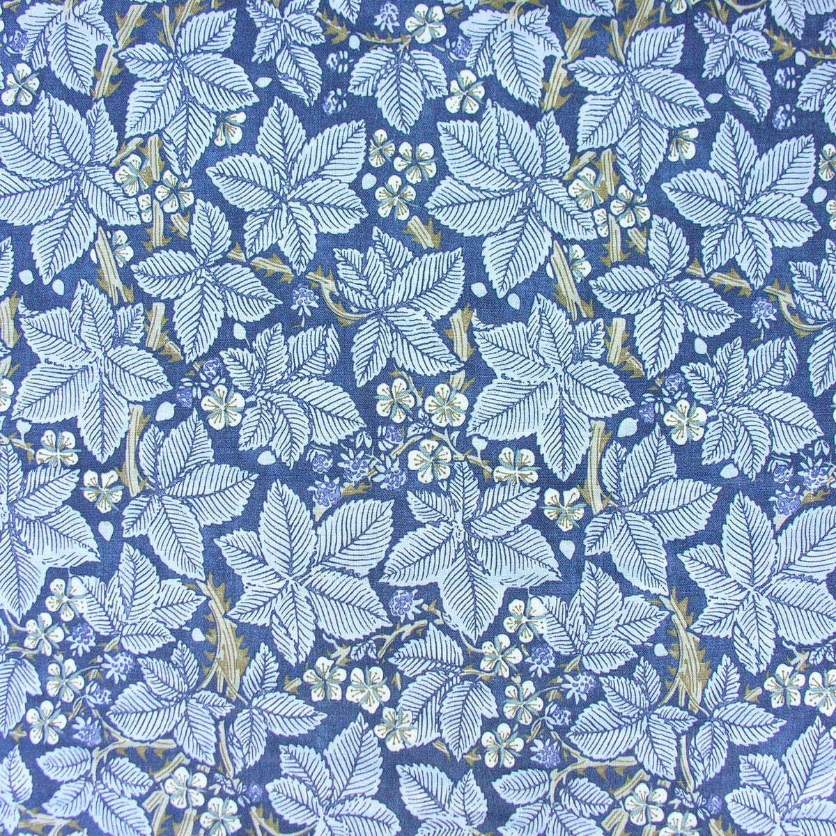 William Morris Bramble - Indigo and Mineral - Image 2