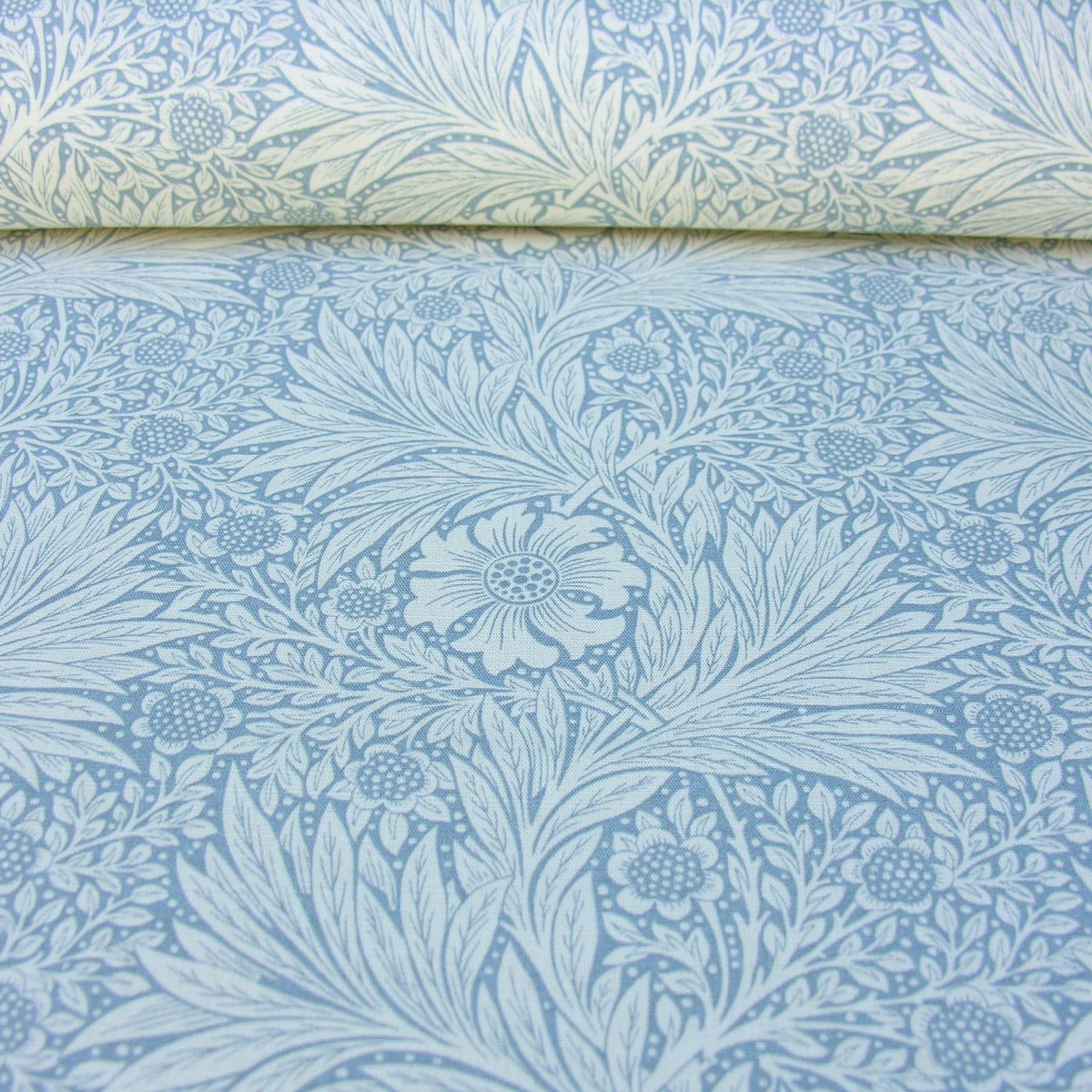 William Morris Marigold - China Blue - Image 3