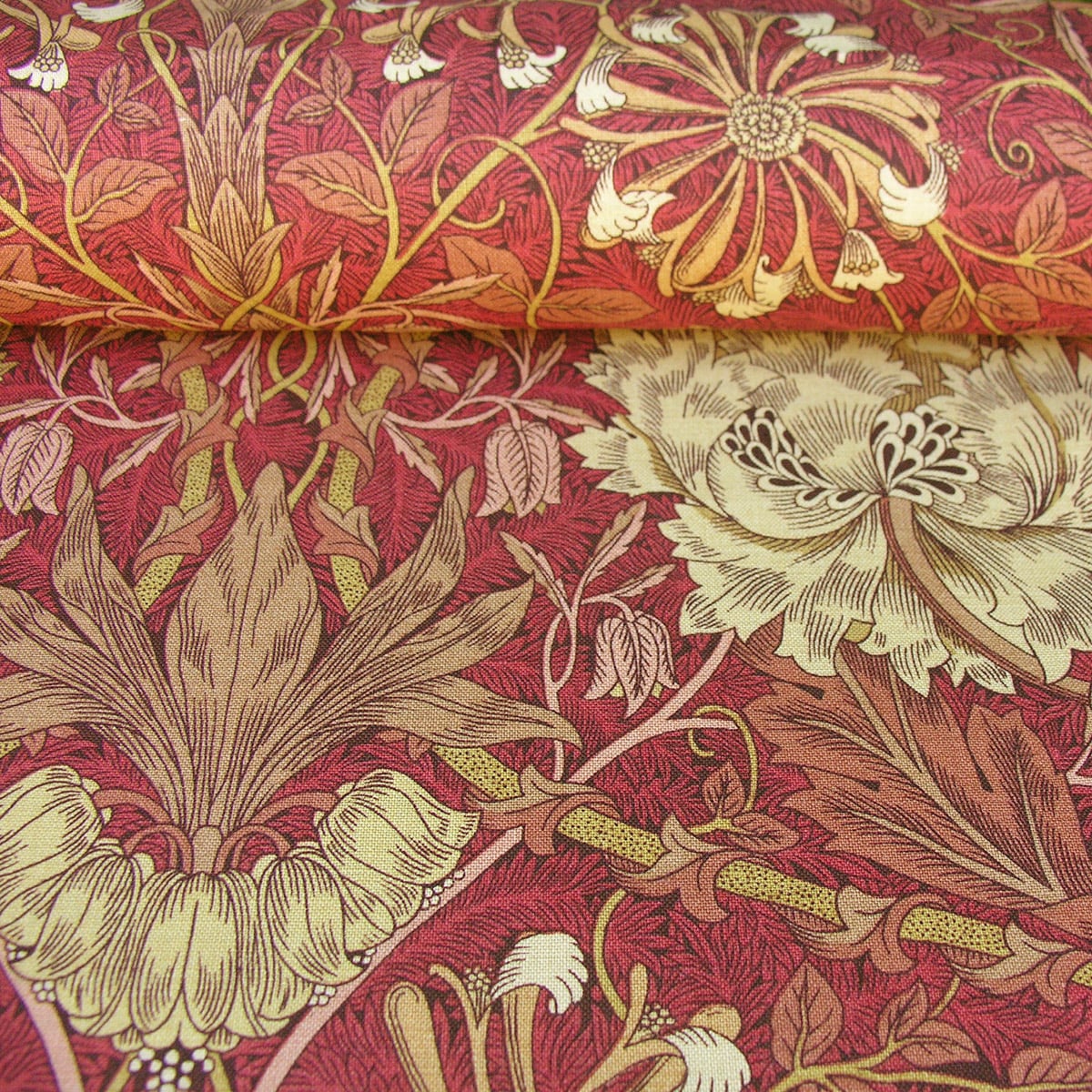 William Morris Honeysuckle & Tulip - Brick and Russet - Image 3