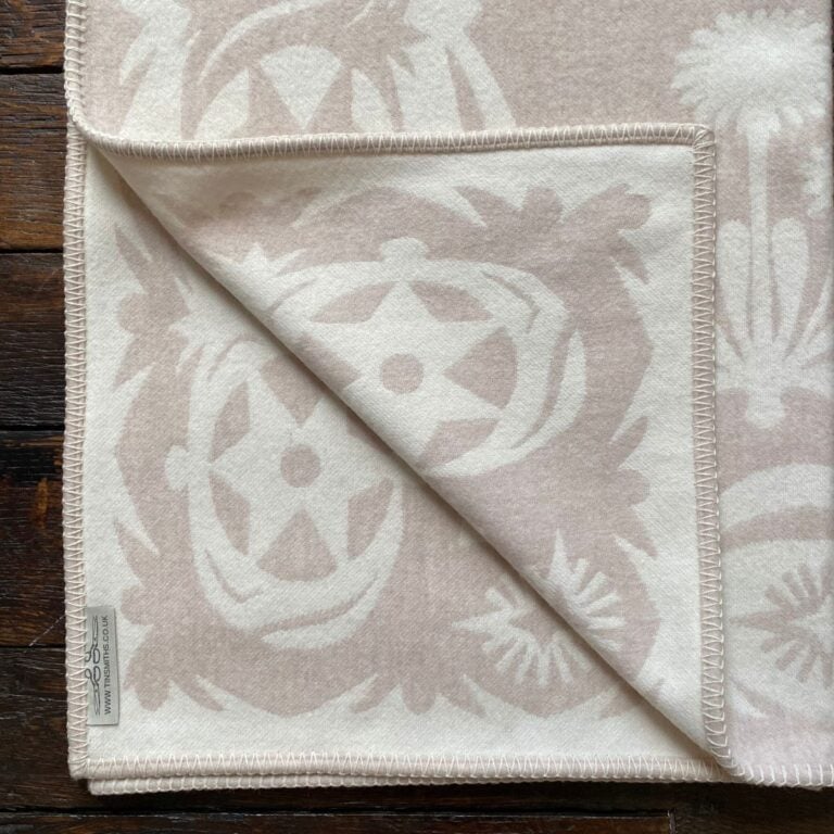 Papercut Flowers Wool Blanket Cream - Image 2