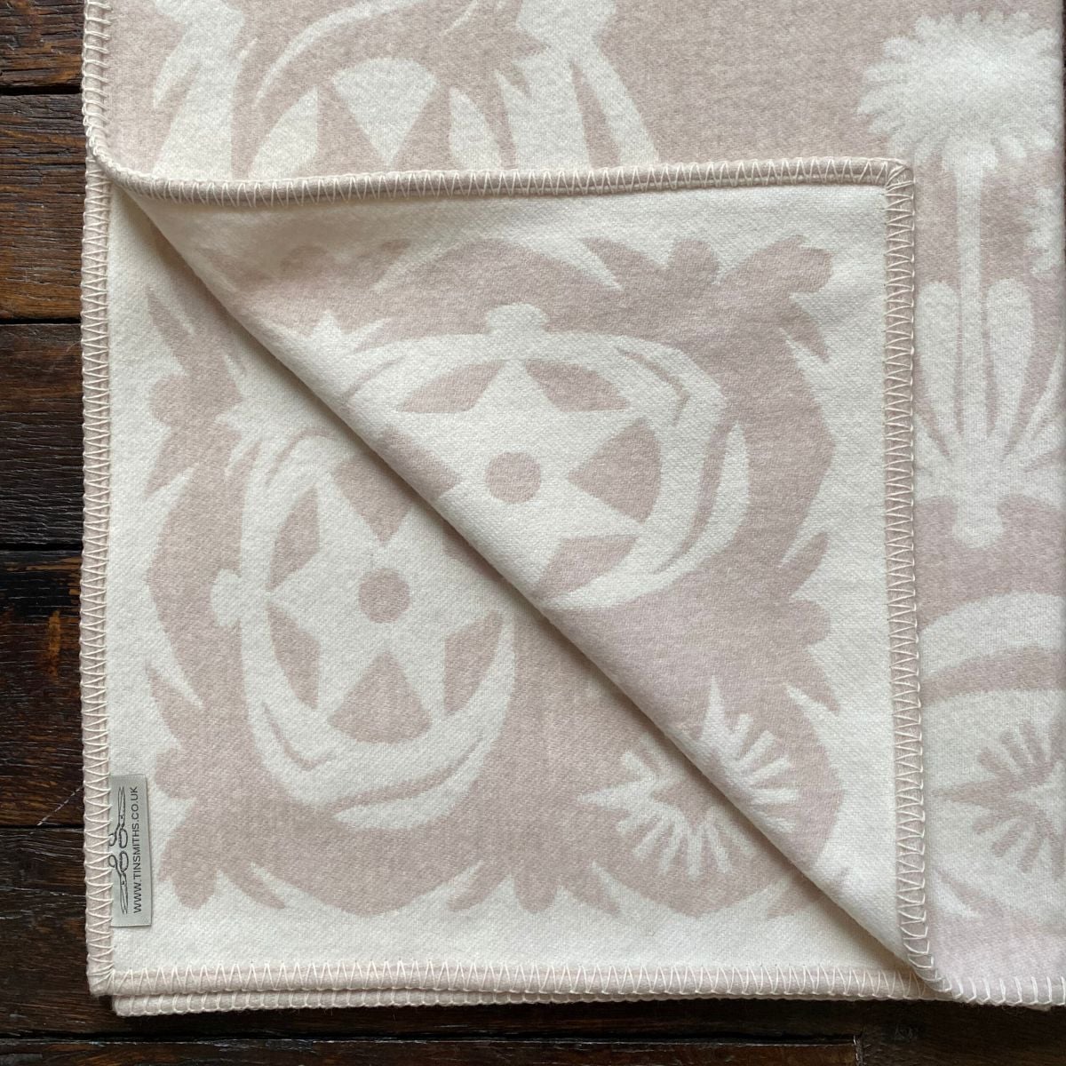 Papercut Flowers Wool Blanket Cream - Image 2