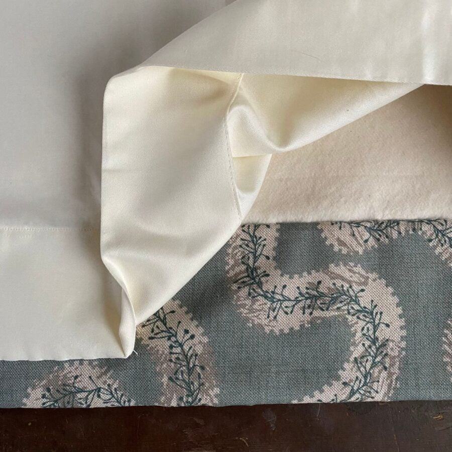 Ex-Display Curtain Garland