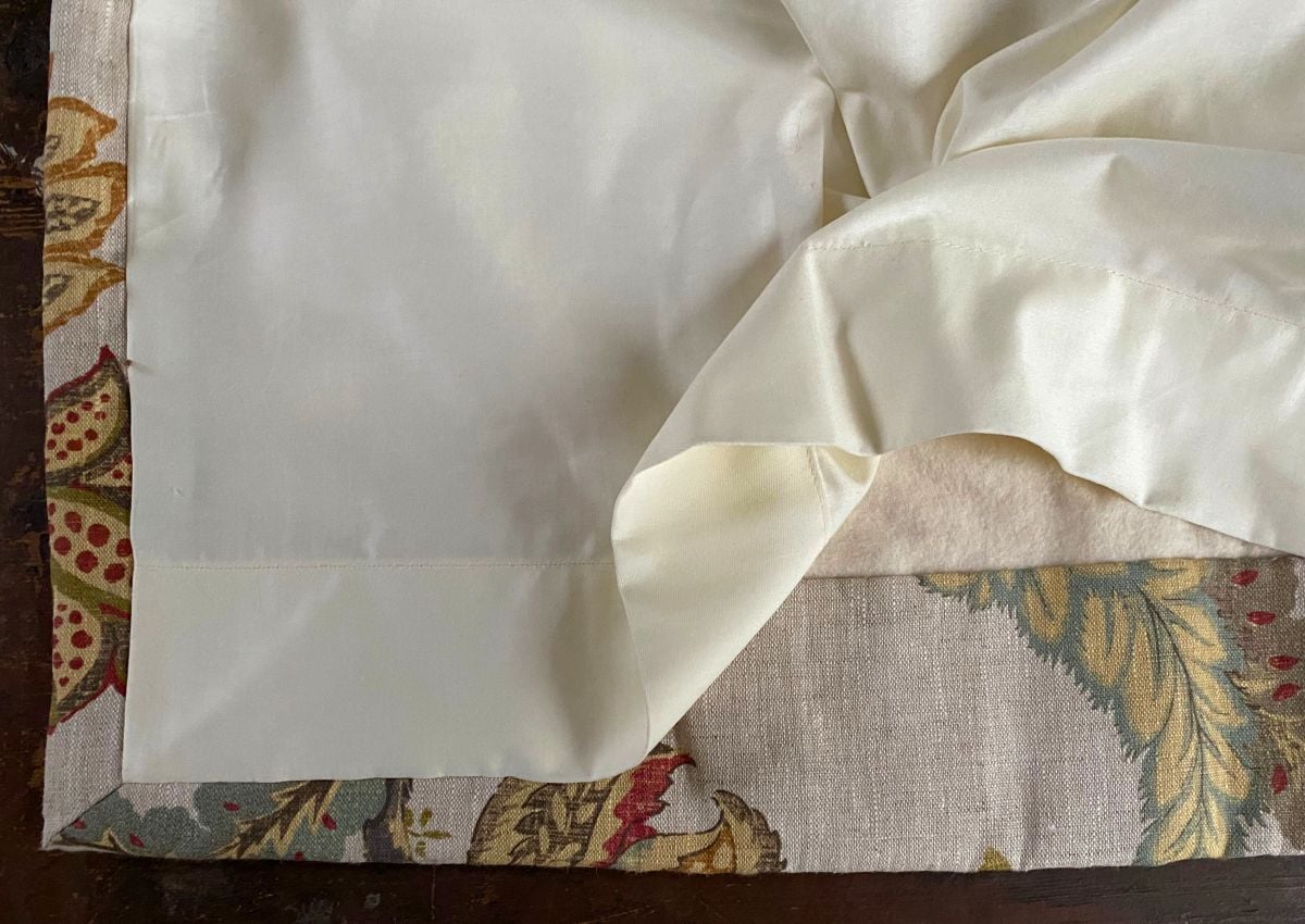 Single curtain in Yasmin Linen from Tinsmiths of Ledbury