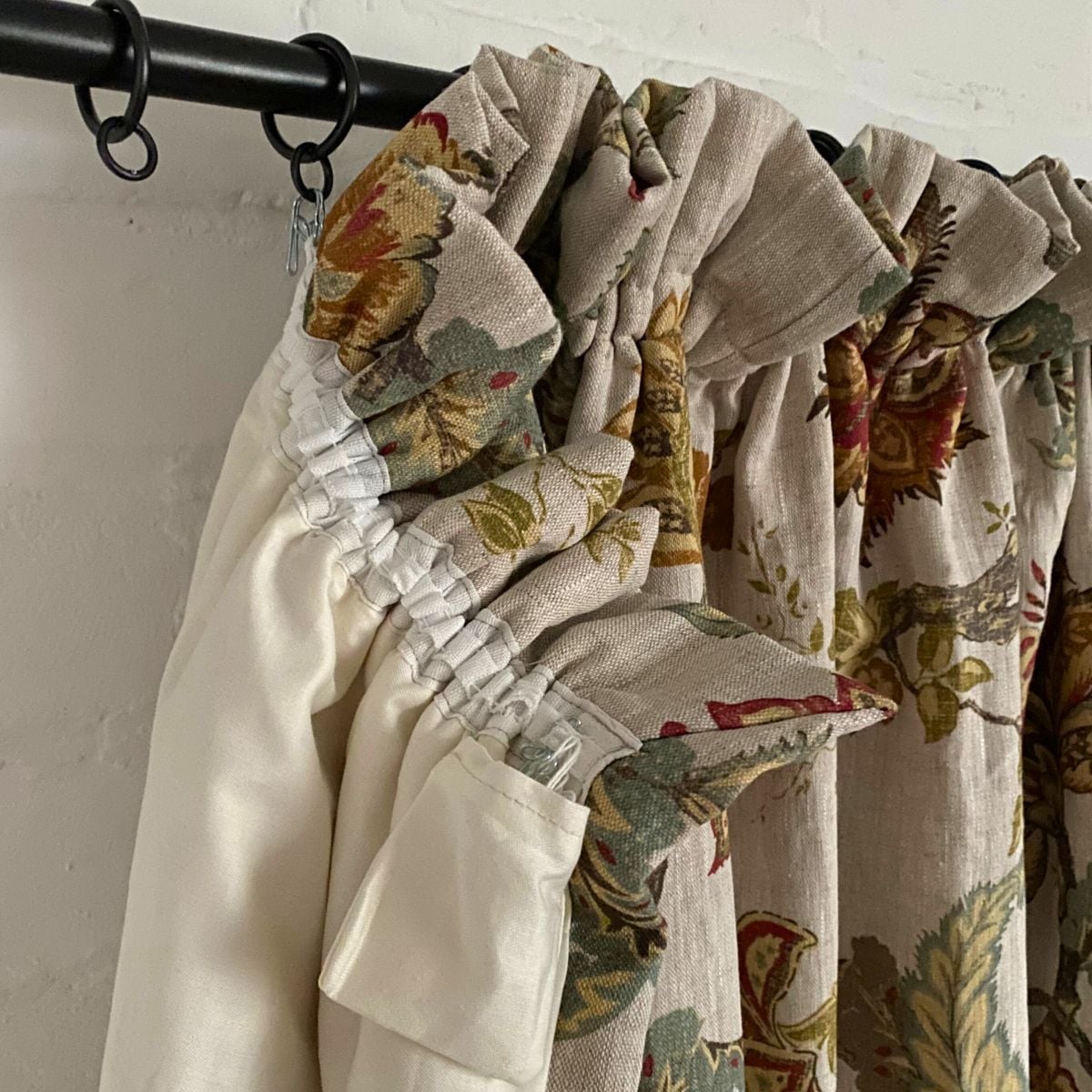 Single curtain in Yasmin Linen from Tinsmiths of Ledbury
