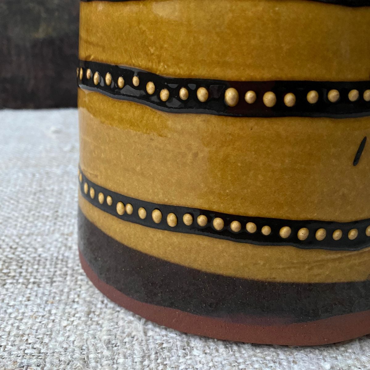 Erica Taylor Low Slipware Vase - Amber Ribbon ELTV - Image 4