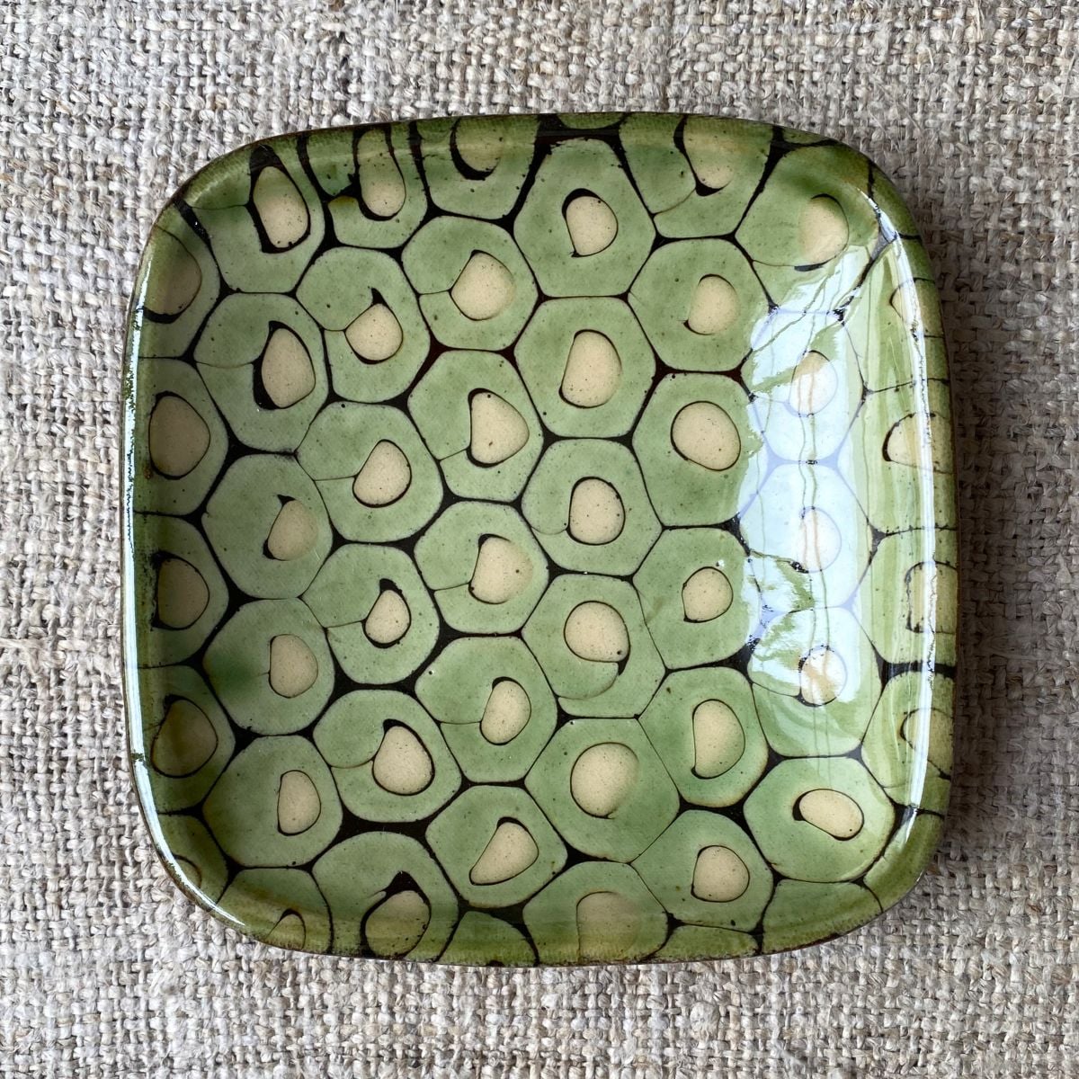 Patia Davis Biscuit plate on linen backcloth