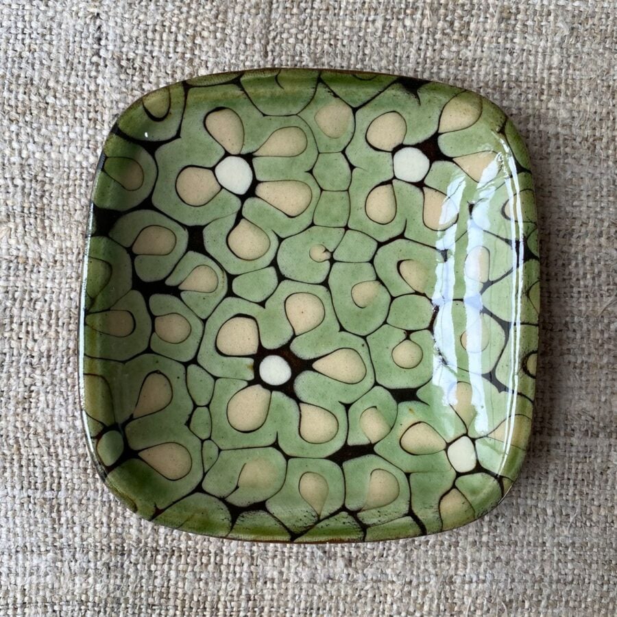 Patia Davis Biscuit plate on linen backcloth