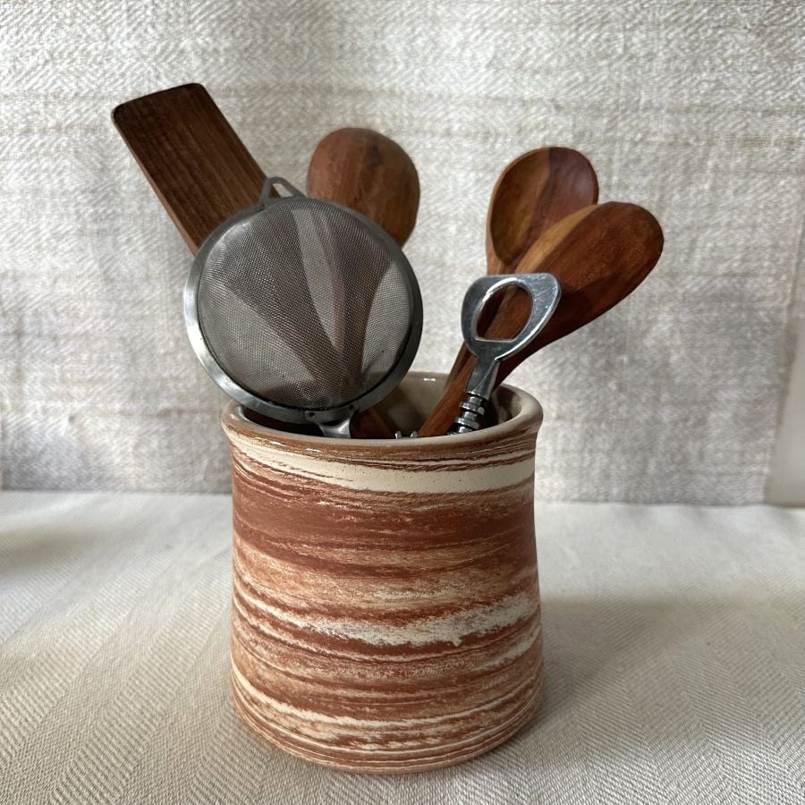Marbled utensil jar