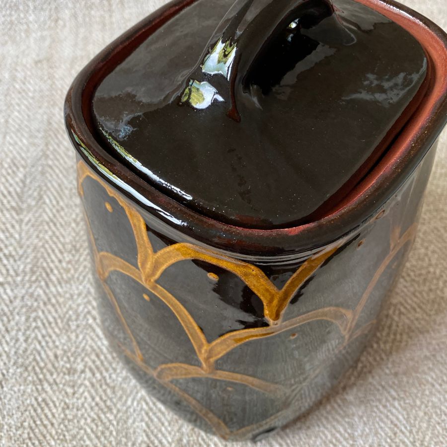 Erica Taylor Low Large Lidded Jar ETJM5